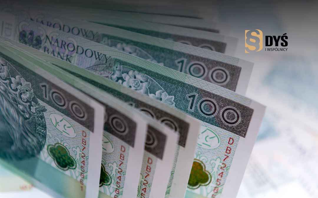 Plik banknotów stuzłotowych stanowiący podstawa naliczania odsetek karnych i kapitałowych.
